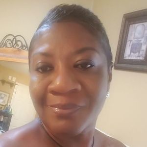 Meet your Posher, Fayesther